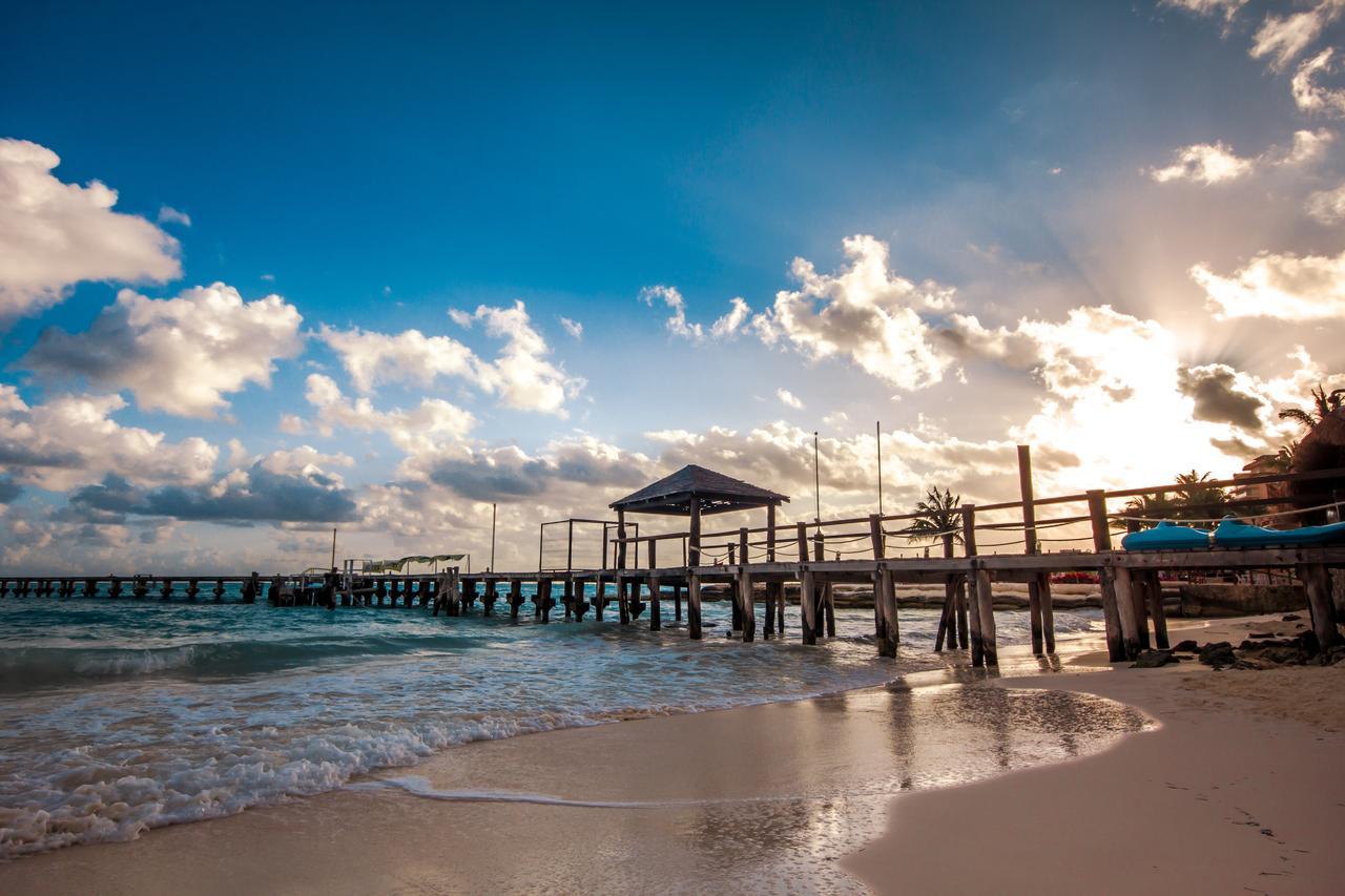 La Palma Beachfront Hotel & Club Nautico Cancun Exterior photo