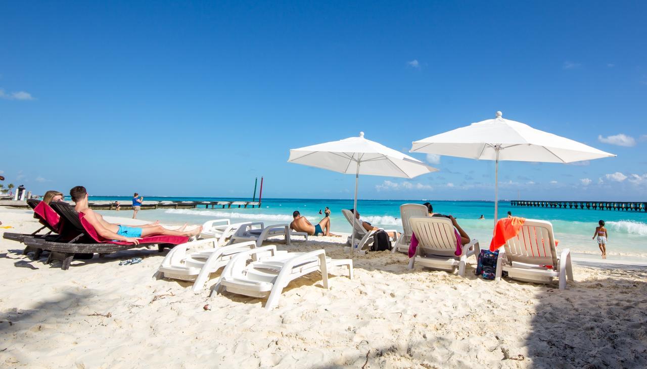 La Palma Beachfront Hotel & Club Nautico Cancun Exterior photo